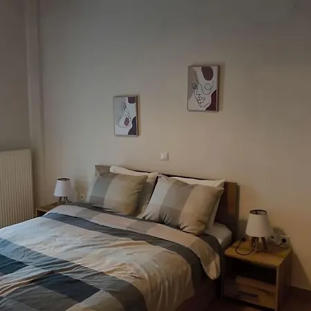 παραποτάμια νάουσα *