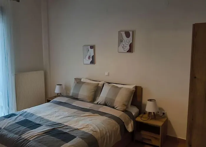 παραποτάμια νάουσα *