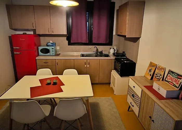 παραποτάμια νάουσα * Naousa (Imathia)